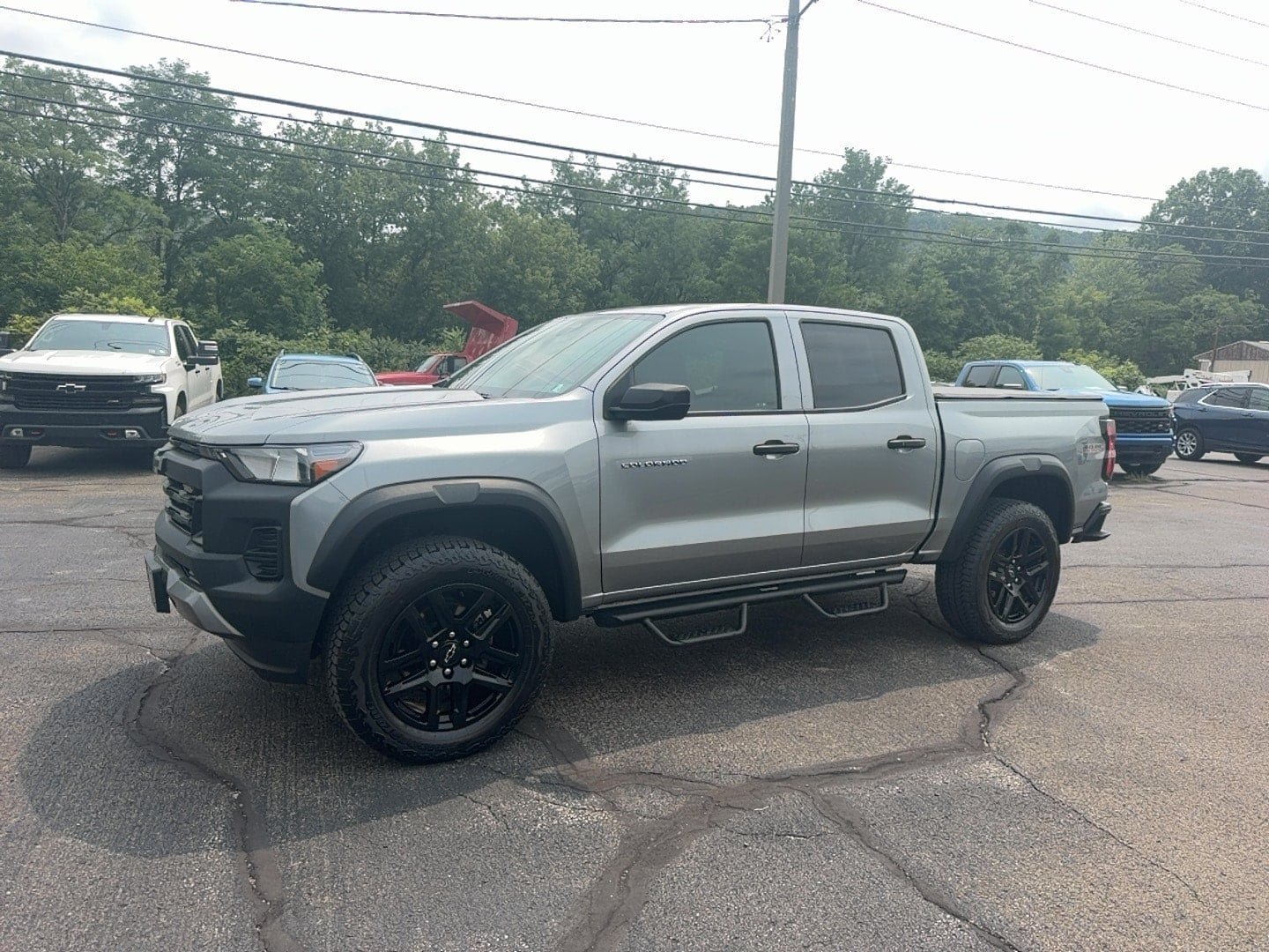 Used 2024 Chevrolet Colorado Trail Boss AWD/4WD image 2