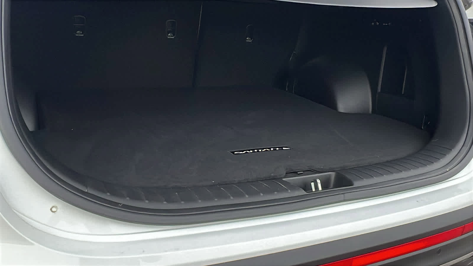 Used 2023 Hyundai Santa Fe Limited w/ Cargo Package image 27