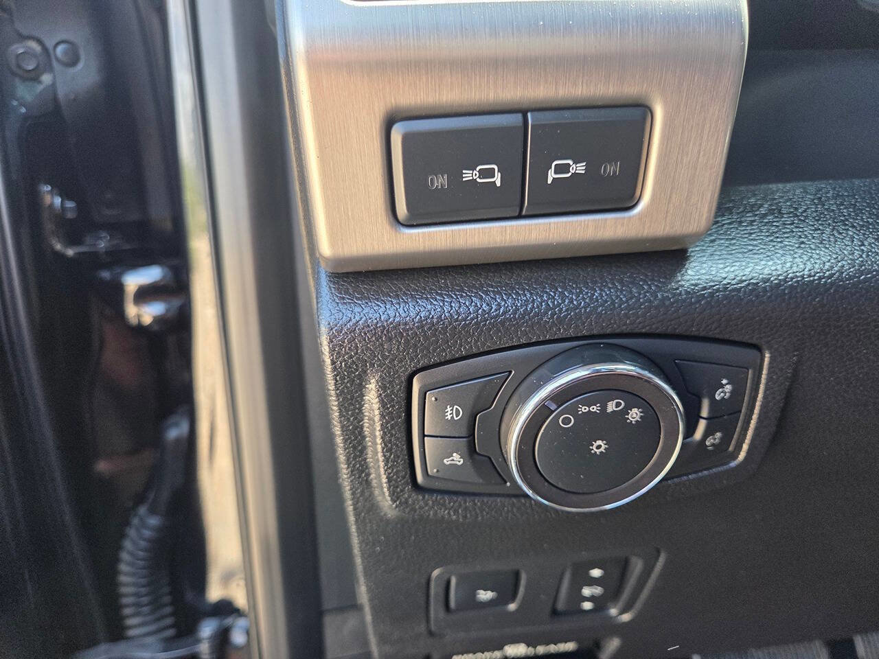 Used 2019 Ford F250 Platinum w/ Platinum Ultimate Package AWD/4WD image 17
