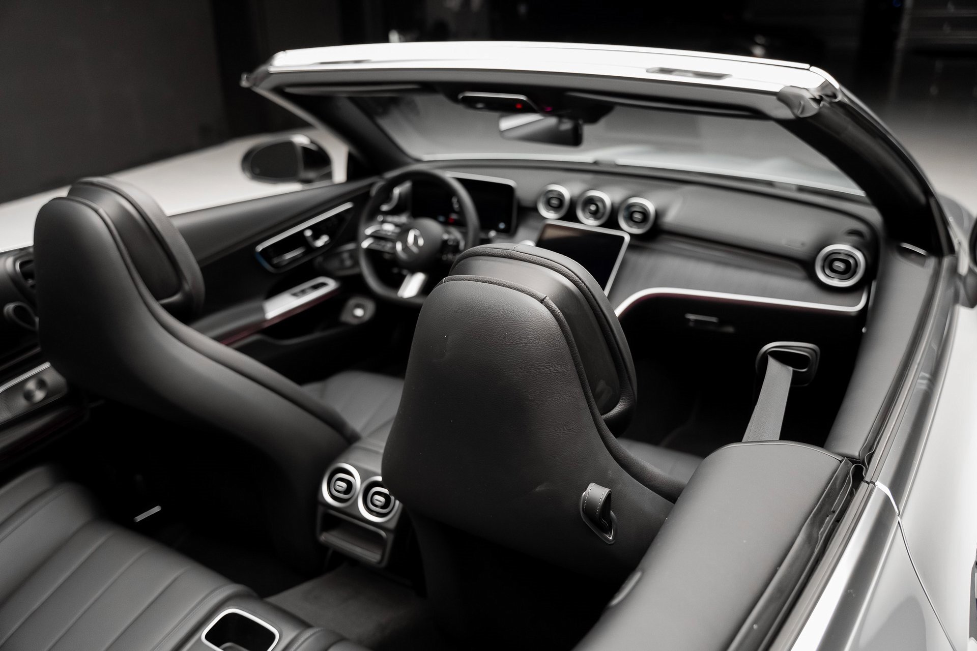 Used 2024 Mercedes-Benz CLE 300 4MATIC Cabriolet image 70