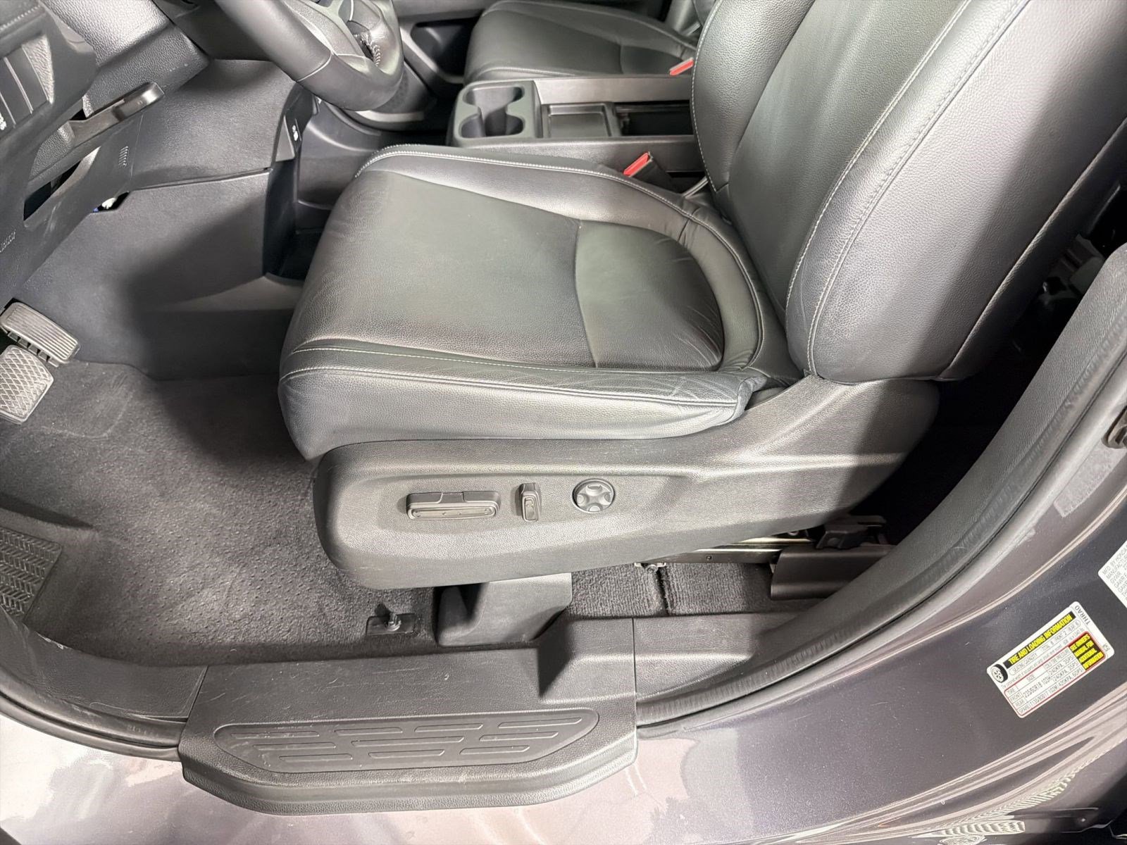 Certified 2024 Honda Odyssey EX-L image 14