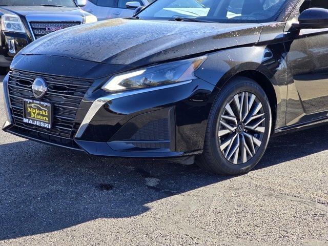 Used 2024 Nissan Altima 2.5 SV image 16