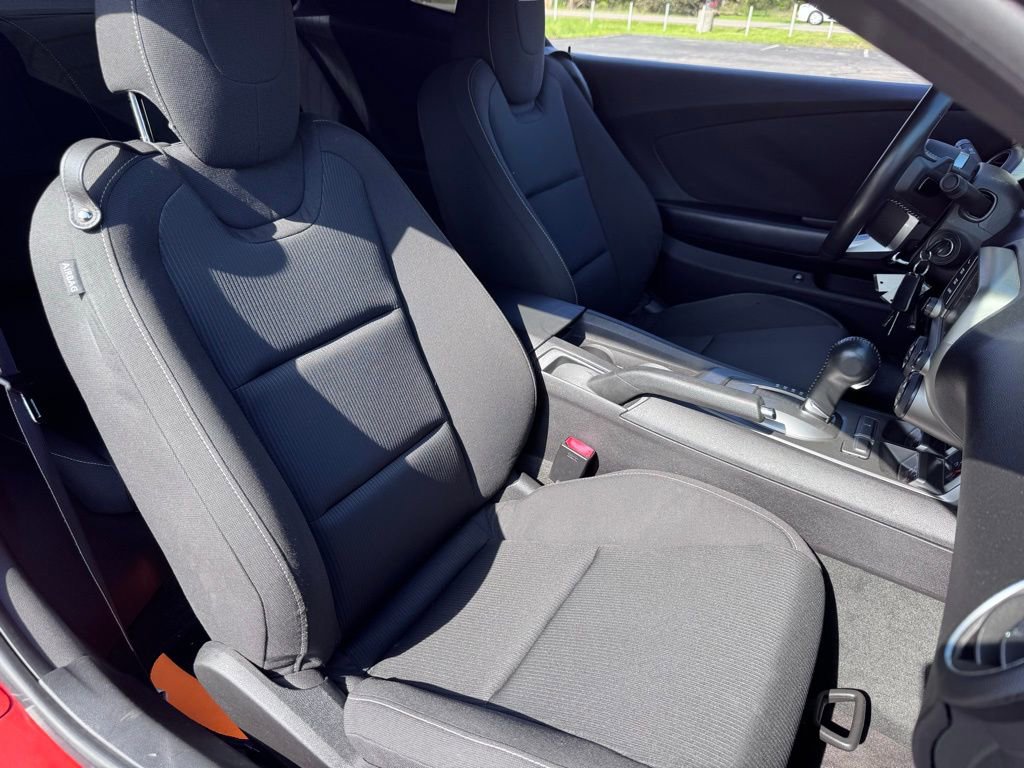Used 2010 Chevrolet Camaro SS w/ RS Package RWD image 10