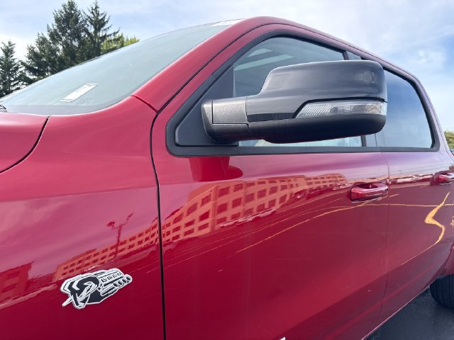 New 2026 RAM 1500 Laramie AWD/4WD image 4
