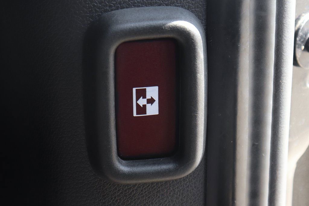 Used 2023 Mercedes-Benz Sprinter 2500 image 35
