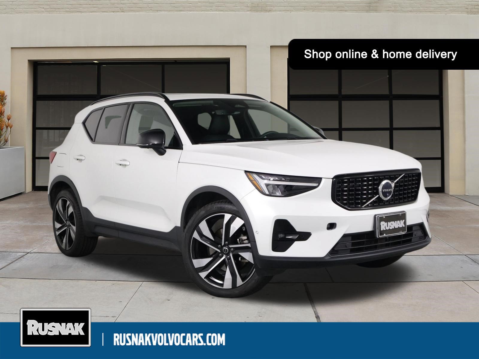 Used 2023 Volvo XC40 B5 Ultimate w/ Protection Package Premier