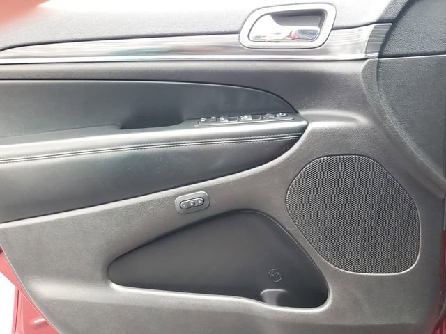 Used 2019 Jeep Grand Cherokee Limited w/ Trailer Tow Group IV image 27