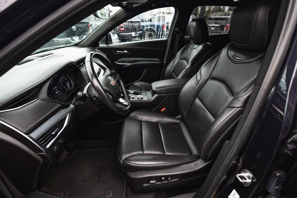 Used 2023 Cadillac XT4 Premium Luxury image 21