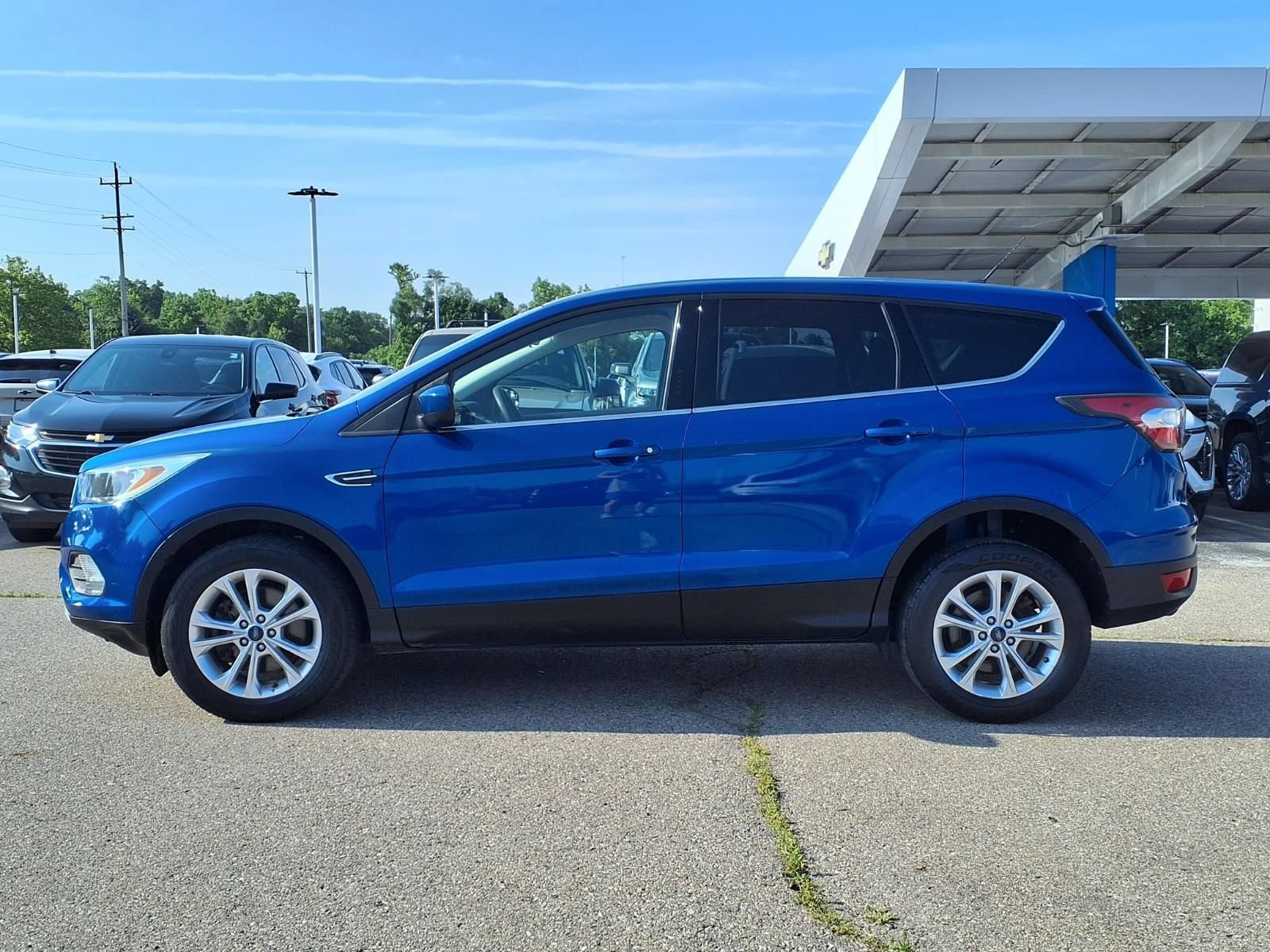 Used 2017 Ford Escape SE AWD/4WD image 8