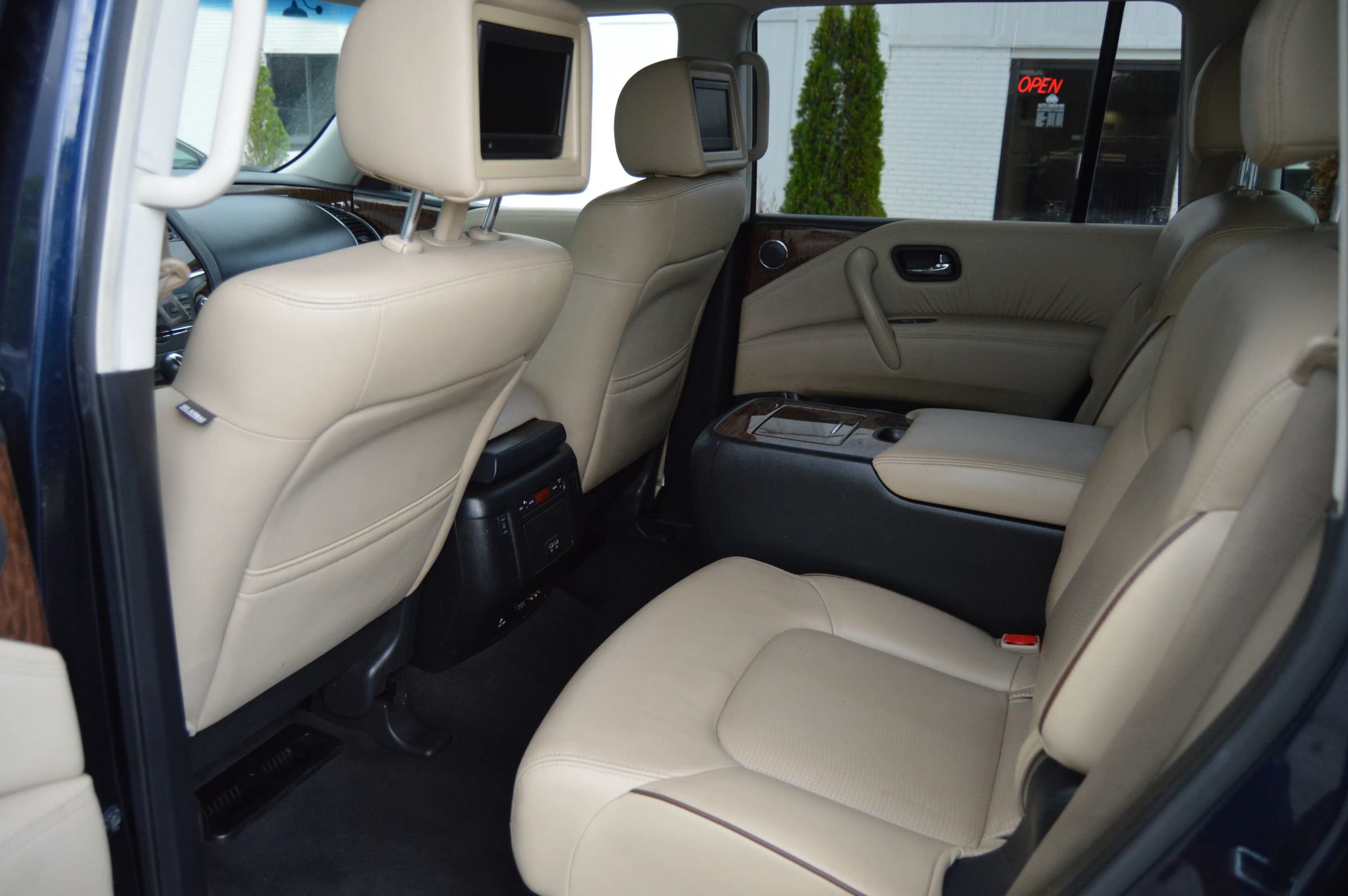 Used 2017 Nissan Armada Platinum w/ Captain Seat Package AWD/4WD image 27