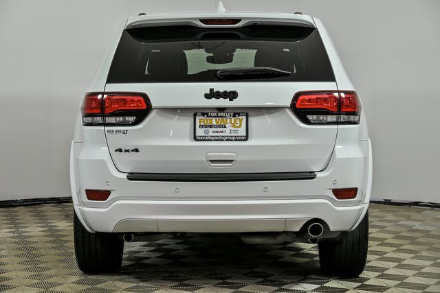 Used 2020 Jeep Grand Cherokee Altitude image 6