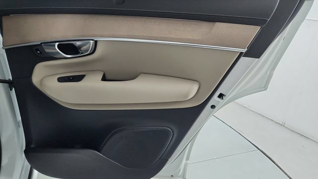 Certified 2026 Volvo XC90 B6 Ultra w/ Protection Package AWD/4WD image 37