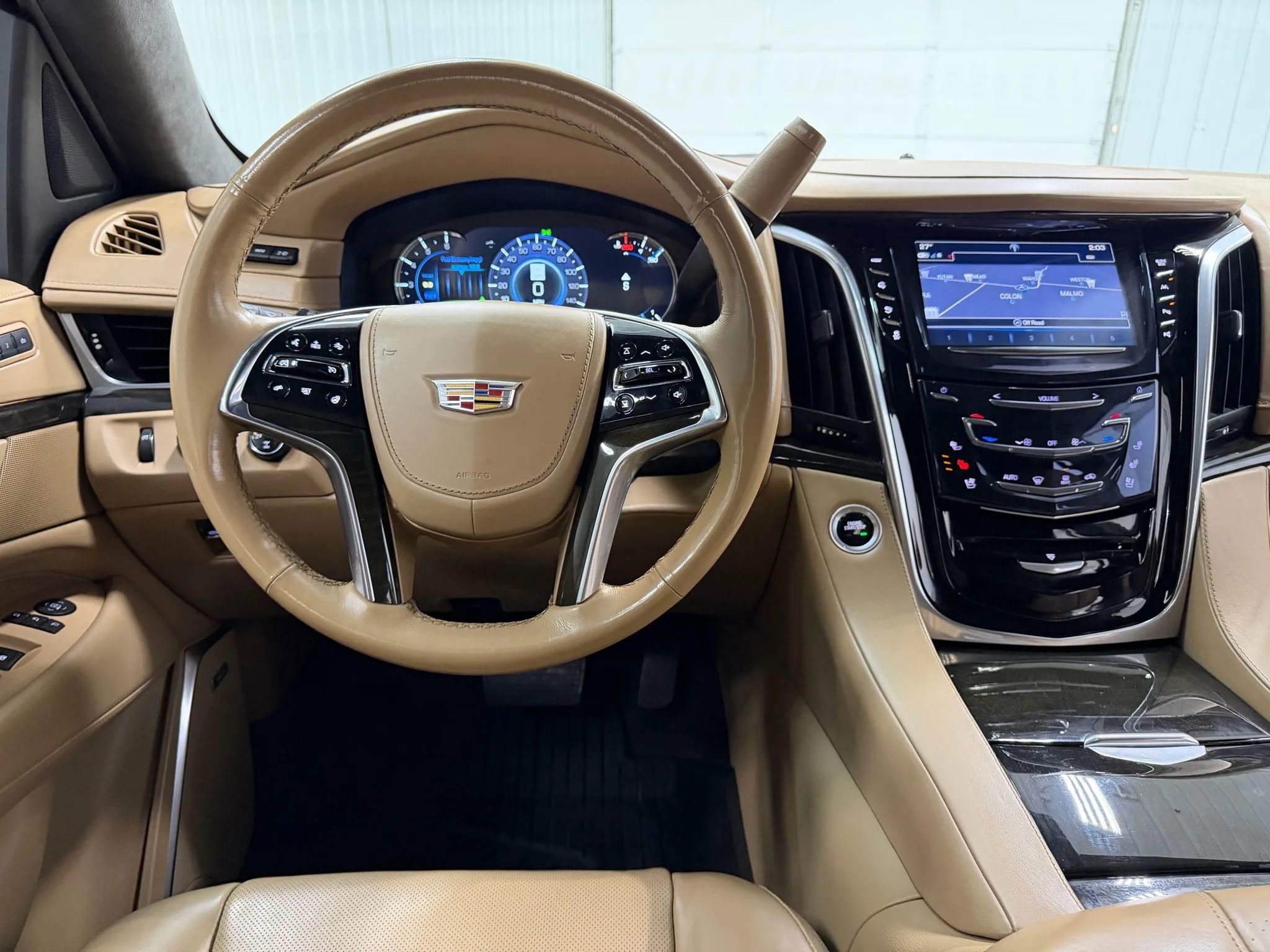 Used 2020 Cadillac Escalade Platinum image 20