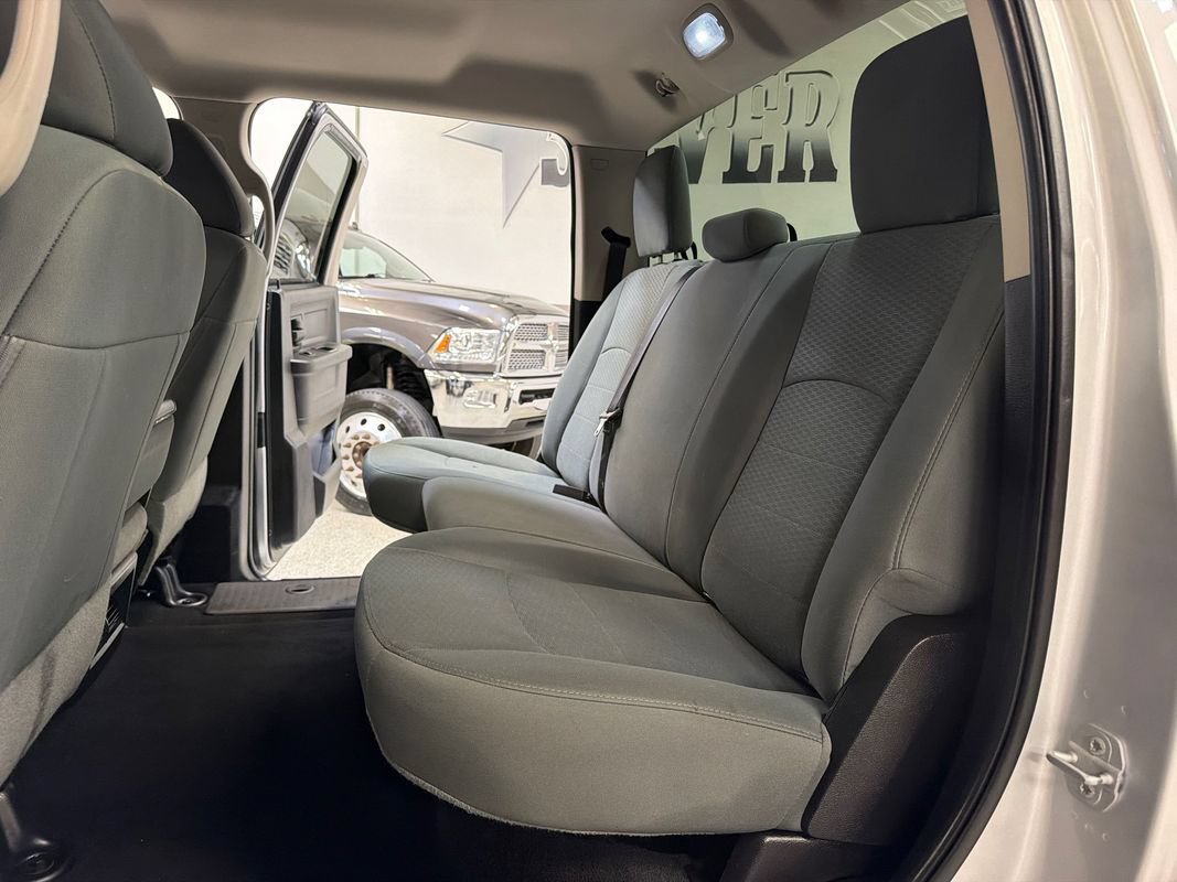 Used 2016 RAM 2500 Tradesman w/ Chrome Appearance Group AWD/4WD image 29