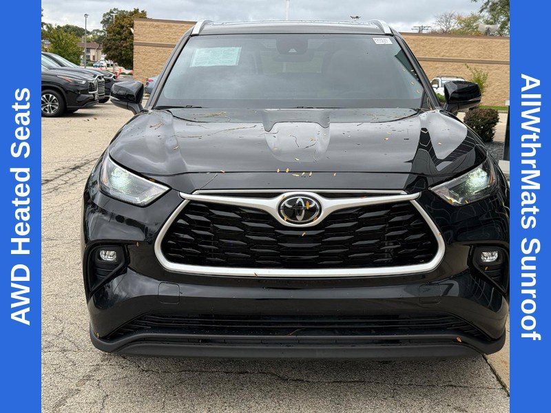 Used 2023 Toyota Highlander XLE AWD/4WD image 8