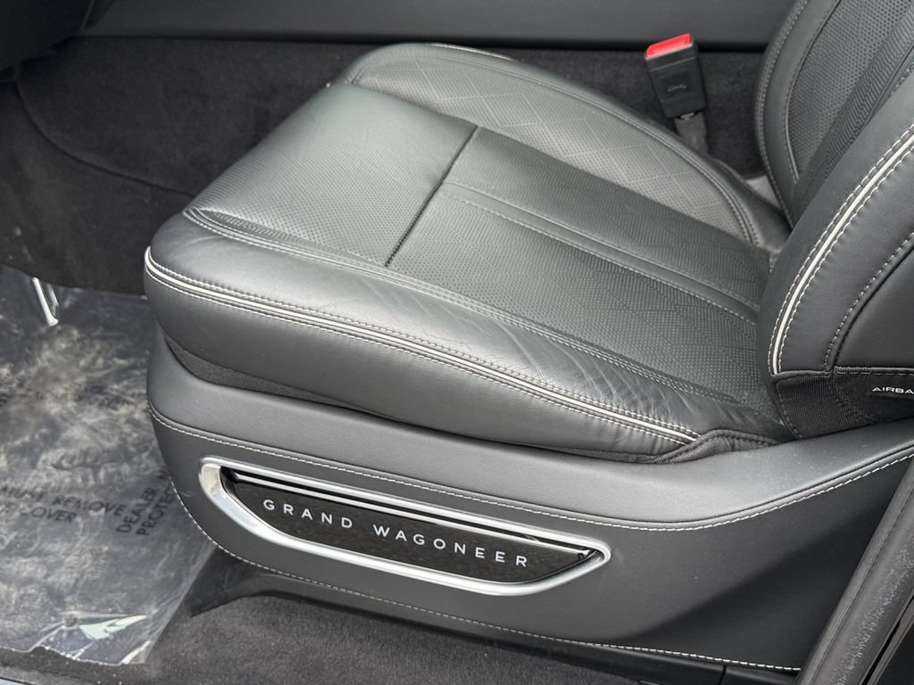 Used 2024 Jeep Grand Wagoneer Series II Obsidian w/ Quick Order Packagew 28T AWD/4WD image 19