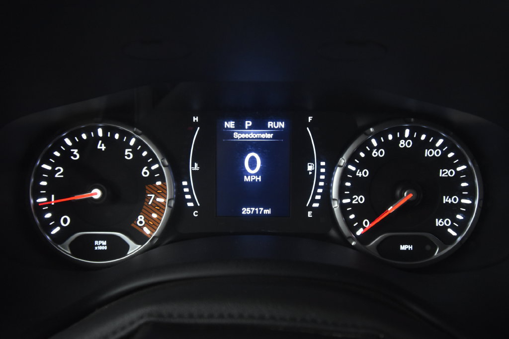 Used 2023 Jeep Renegade Latitude AWD/4WD image 15