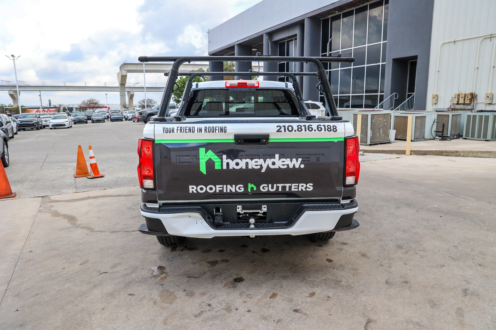 Used 2024 Chevrolet Colorado LT w/ LT Convenience Package image 8