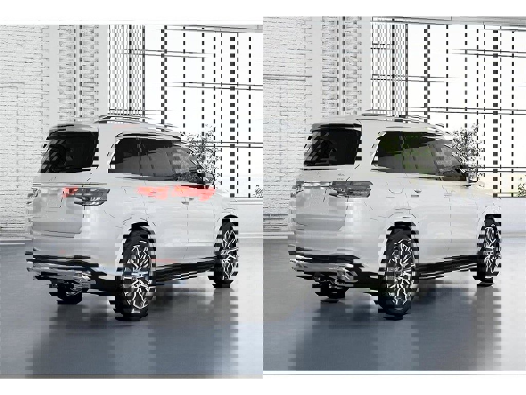 New 2026 Mercedes-Benz GLS 580 4MATIC image 21