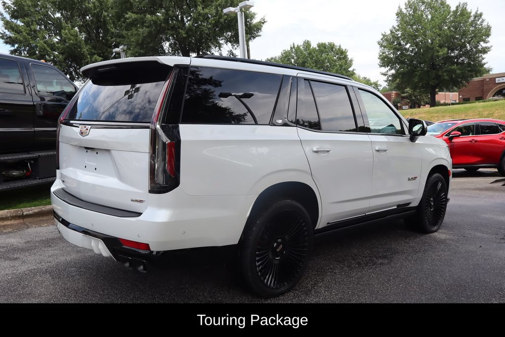 Used 2023 Cadillac Escalade V AWD/4WD image 4
