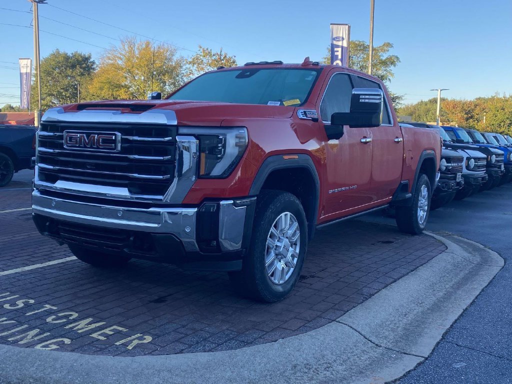 Used 2024 GMC Sierra 2500 SLT w/ SLT Convenience Package AWD/4WD image 2