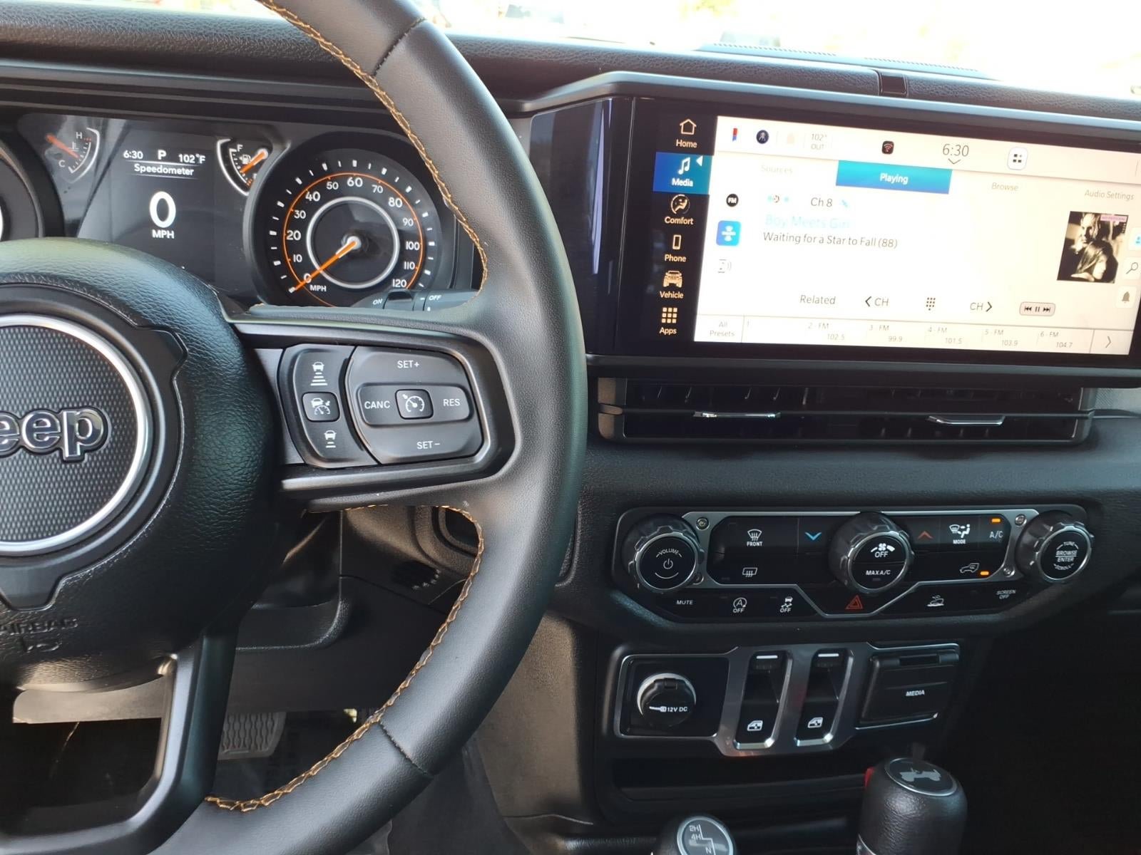 Used 2024 Jeep Wrangler Sport AWD/4WD image 29