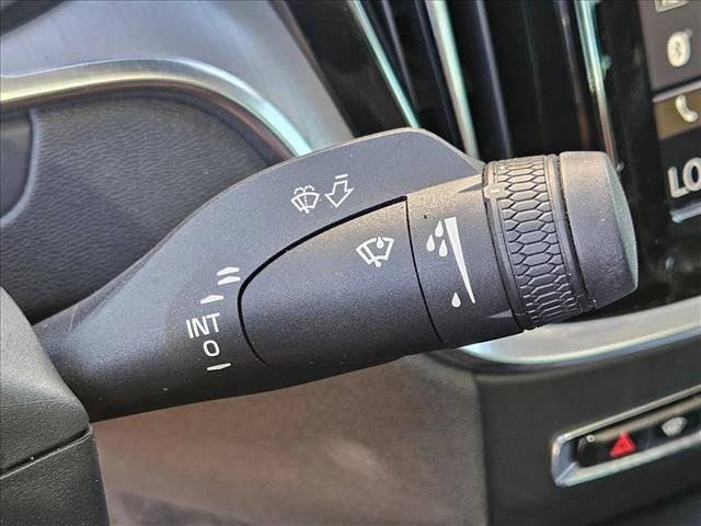 Used 2019 Volvo S60 T5 Momentum w/ Premium Package FWD image 15