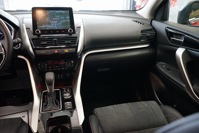 Used 2025 Mitsubishi Eclipse Cross SE image 12