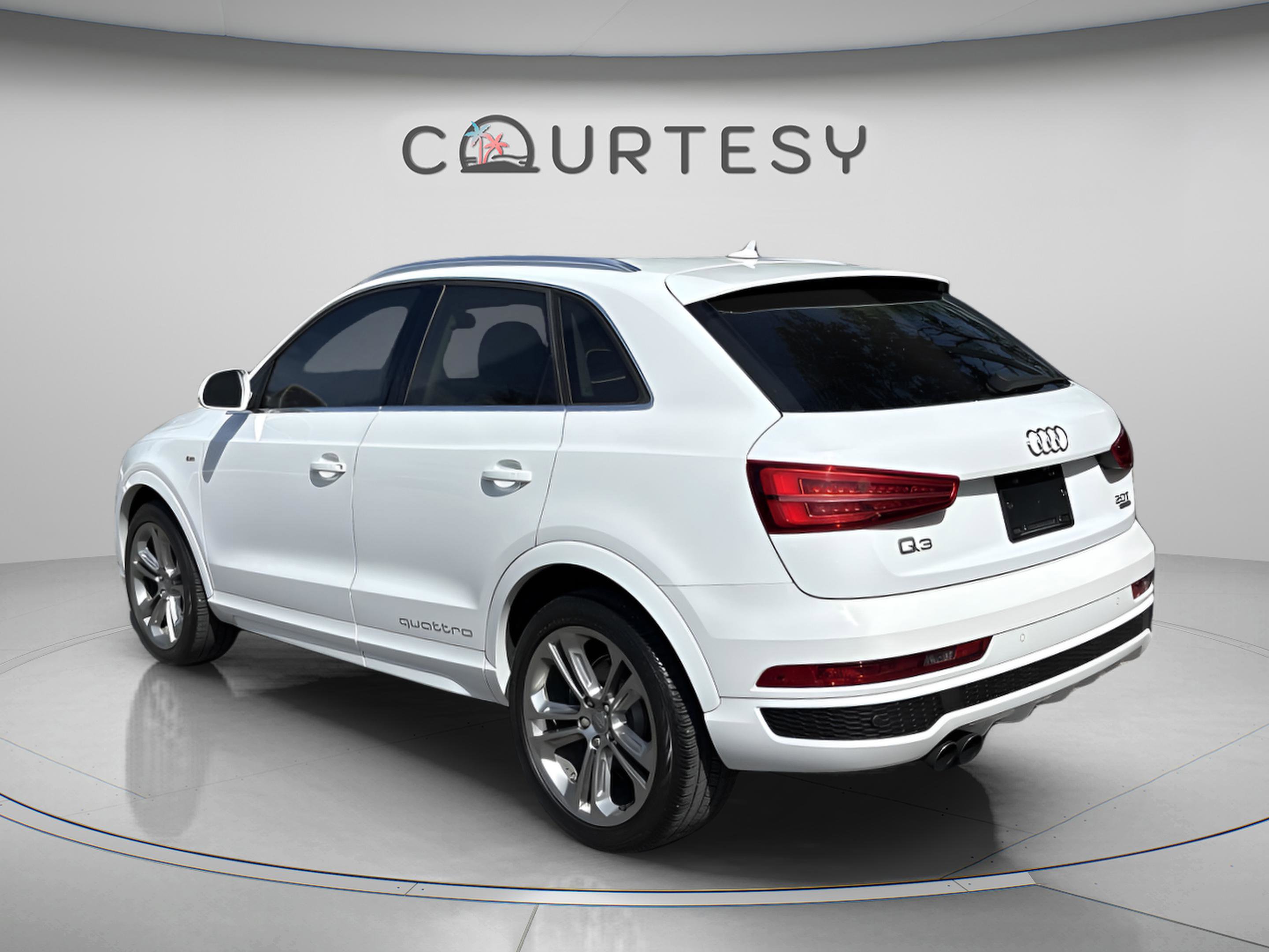 Used 2016 Audi Q3 2.0T Prestige w/ Prestige Package AWD/4WD image 5