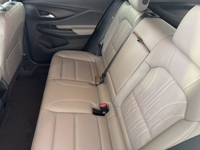 Used 2025 Buick Envista Avenir FWD image 29