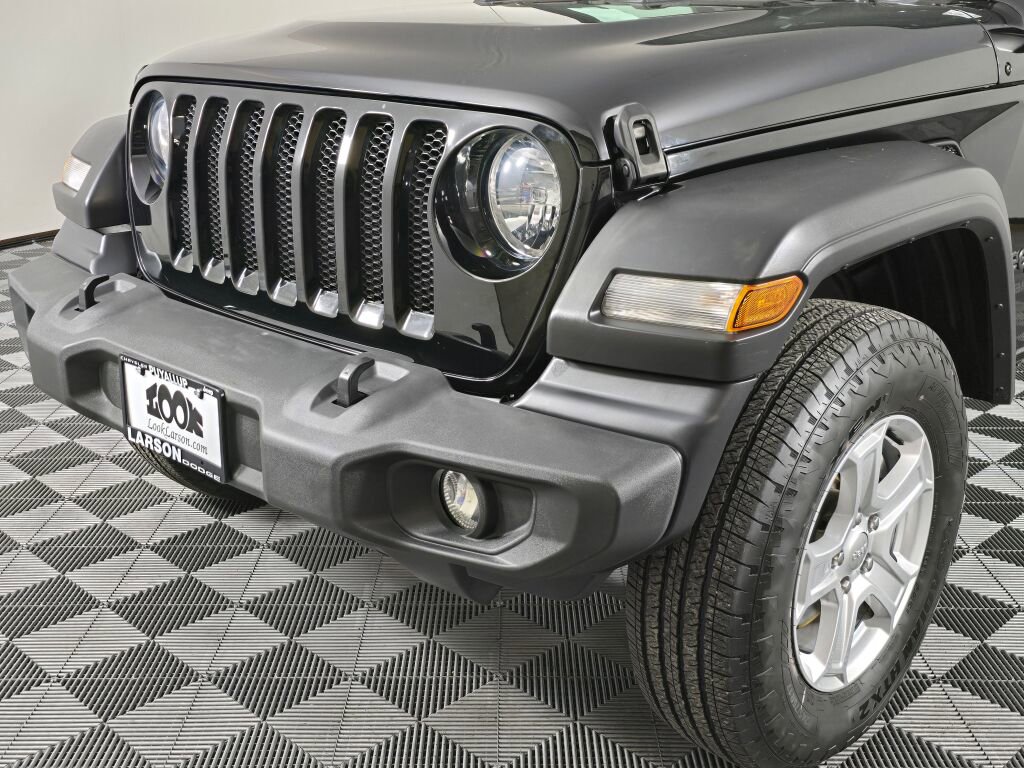 Used 2022 Jeep Wrangler Unlimited Sport image 10