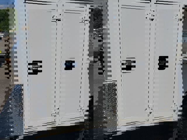 Used 2017 Chevrolet Express 3500 image 7