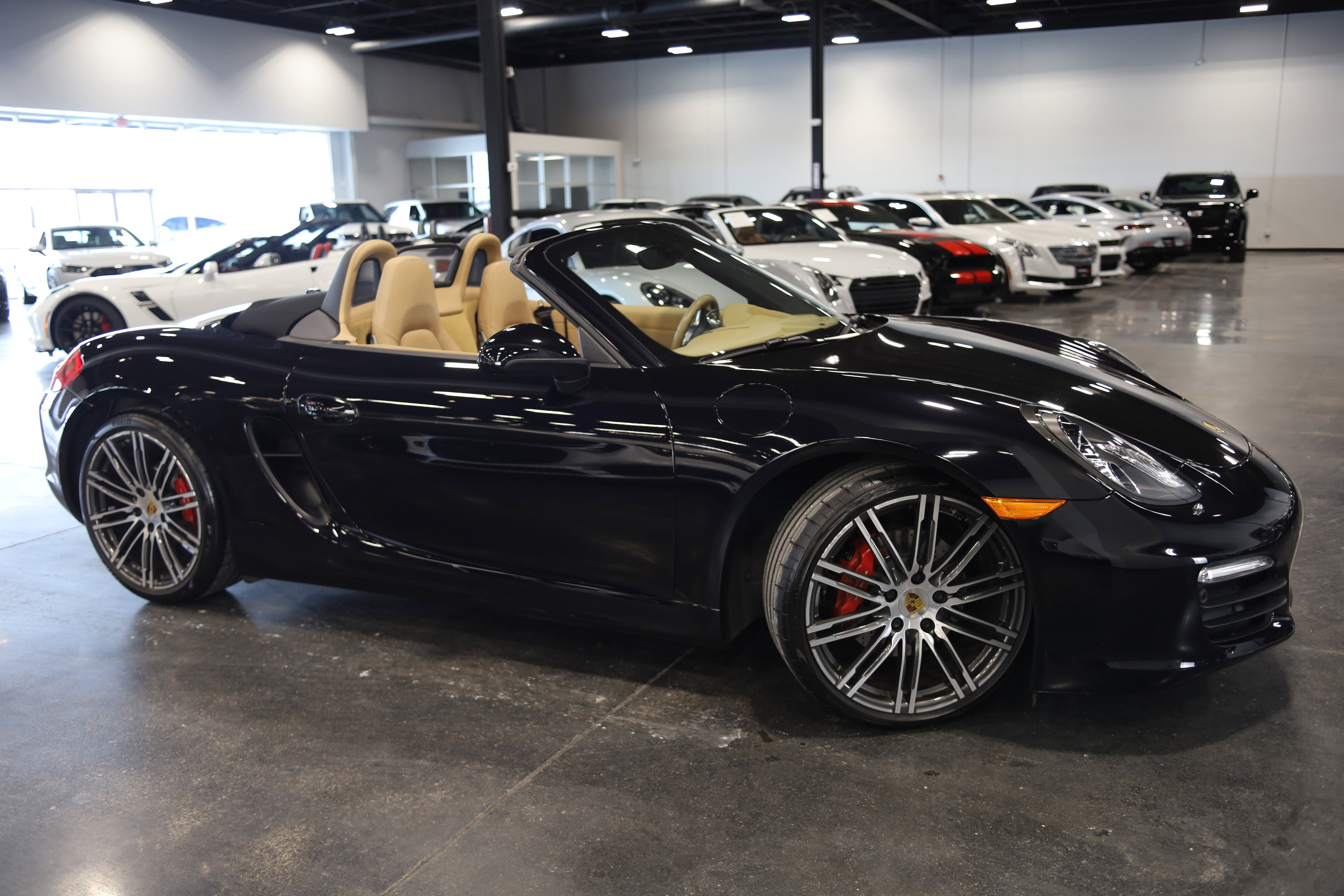 Used 2015 Porsche Boxster S image 8