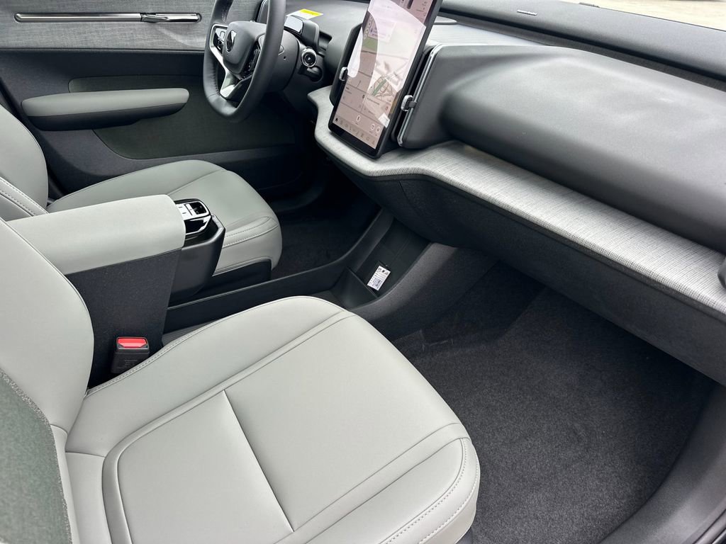 New 2026 Volvo EX30 Plus w/ Climate Package AWD/4WD image 15