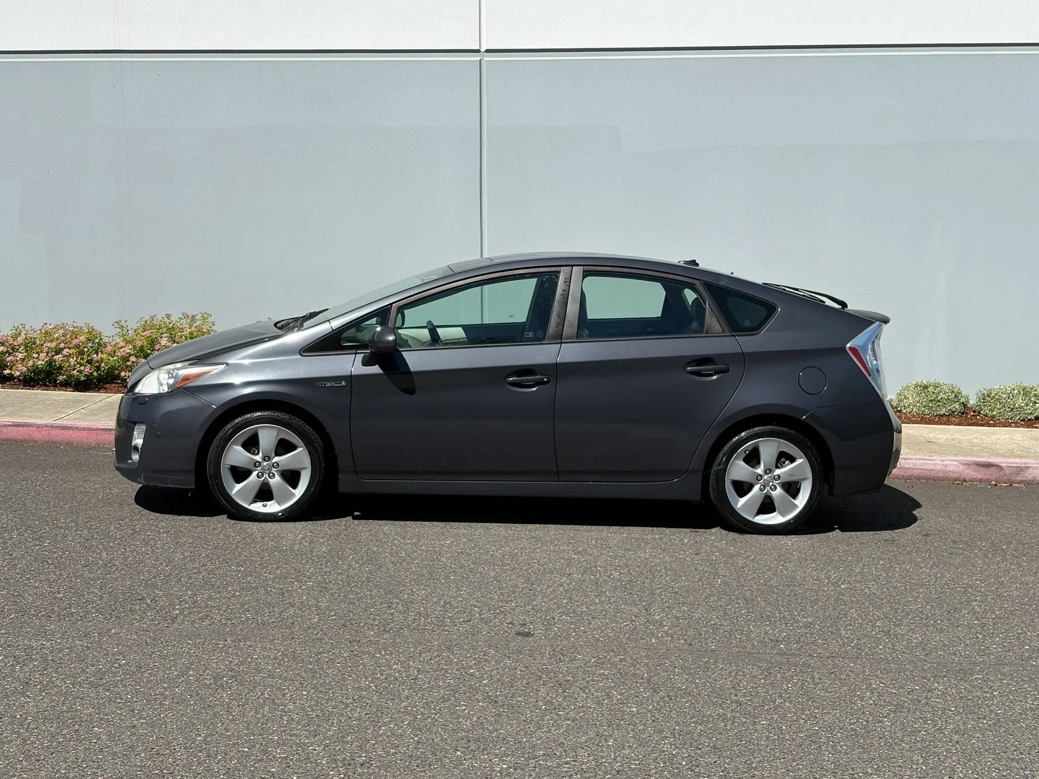 Used 2010 Toyota Prius Five FWD image 3
