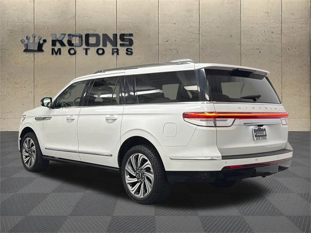 Used 2022 Lincoln Navigator L Reserve image 6