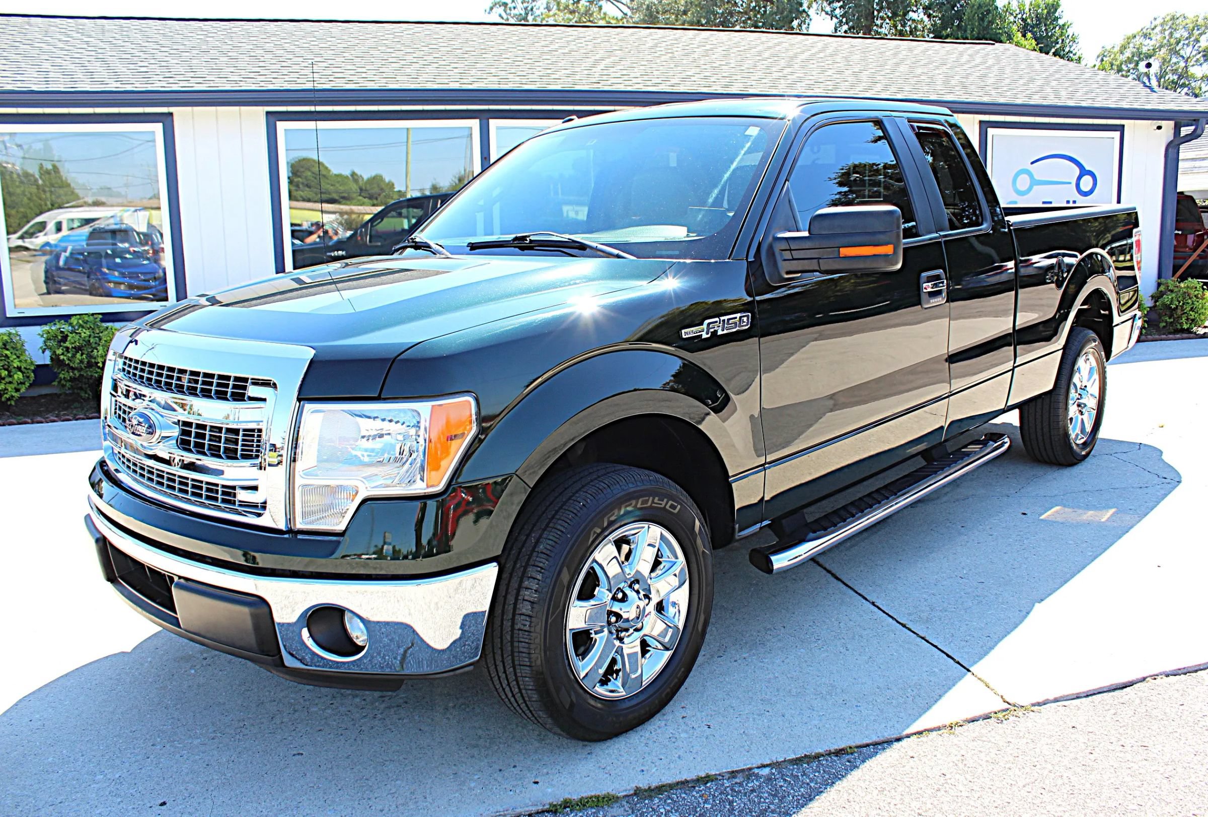 Used 2014 Ford F150 XLT w/ XLT Chrome Package RWD image 31