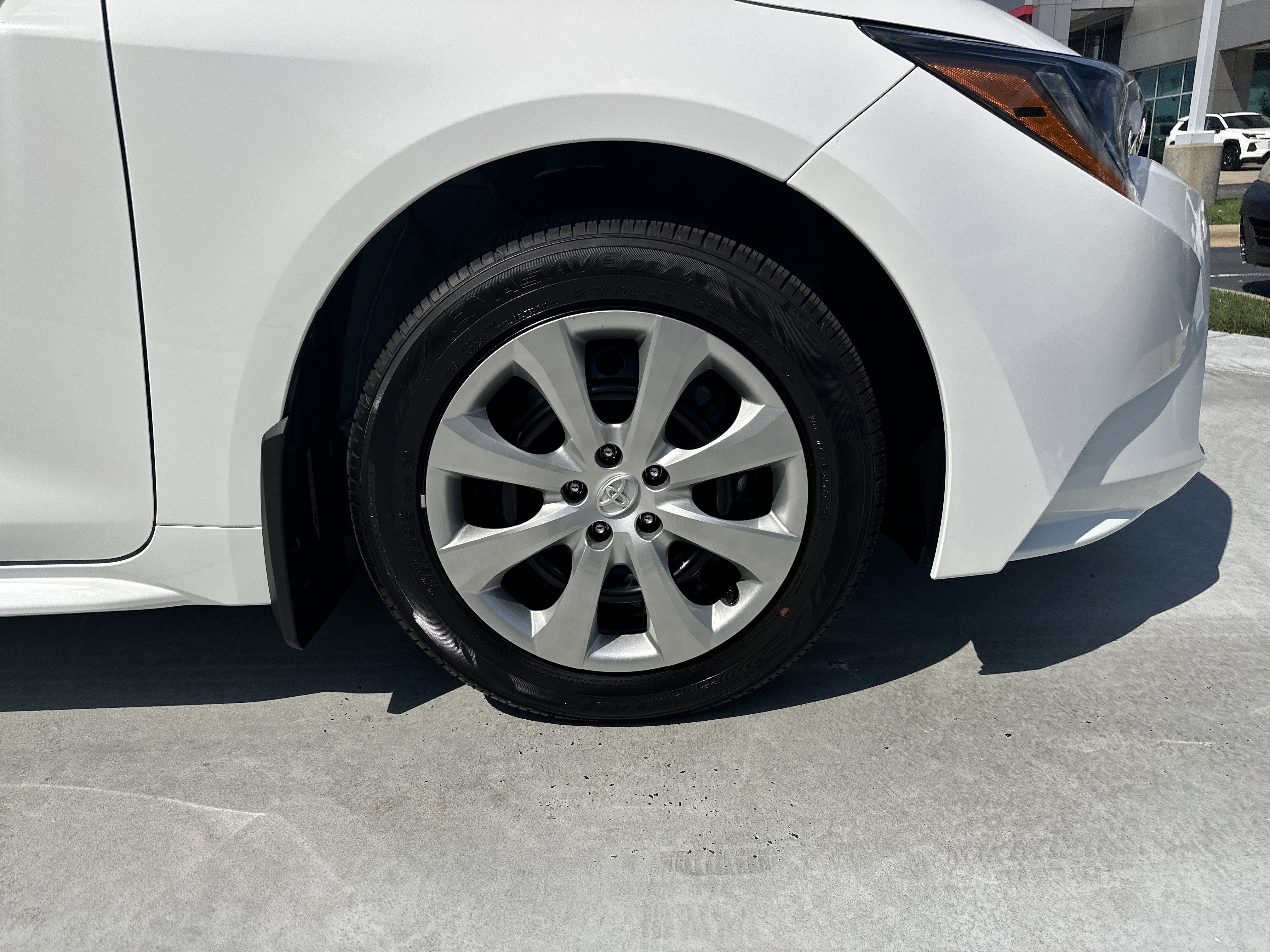 Used 2026 Toyota Corolla LE FWD image 13