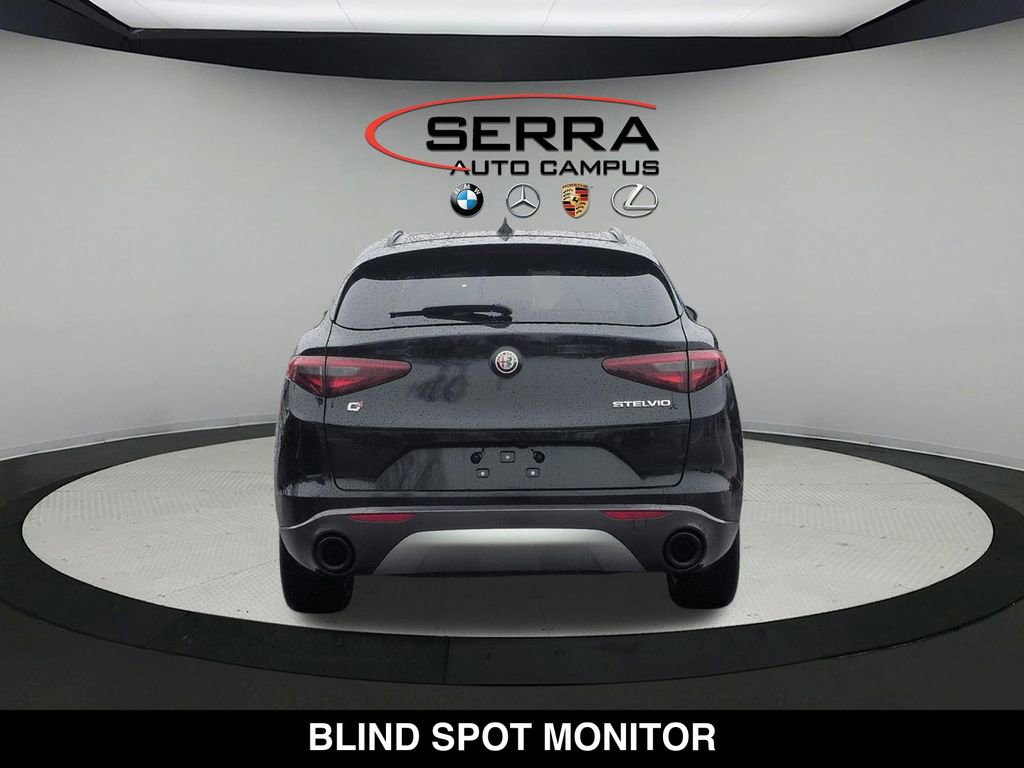 Used 2023 Alfa Romeo Stelvio Ti AWD/4WD image 14