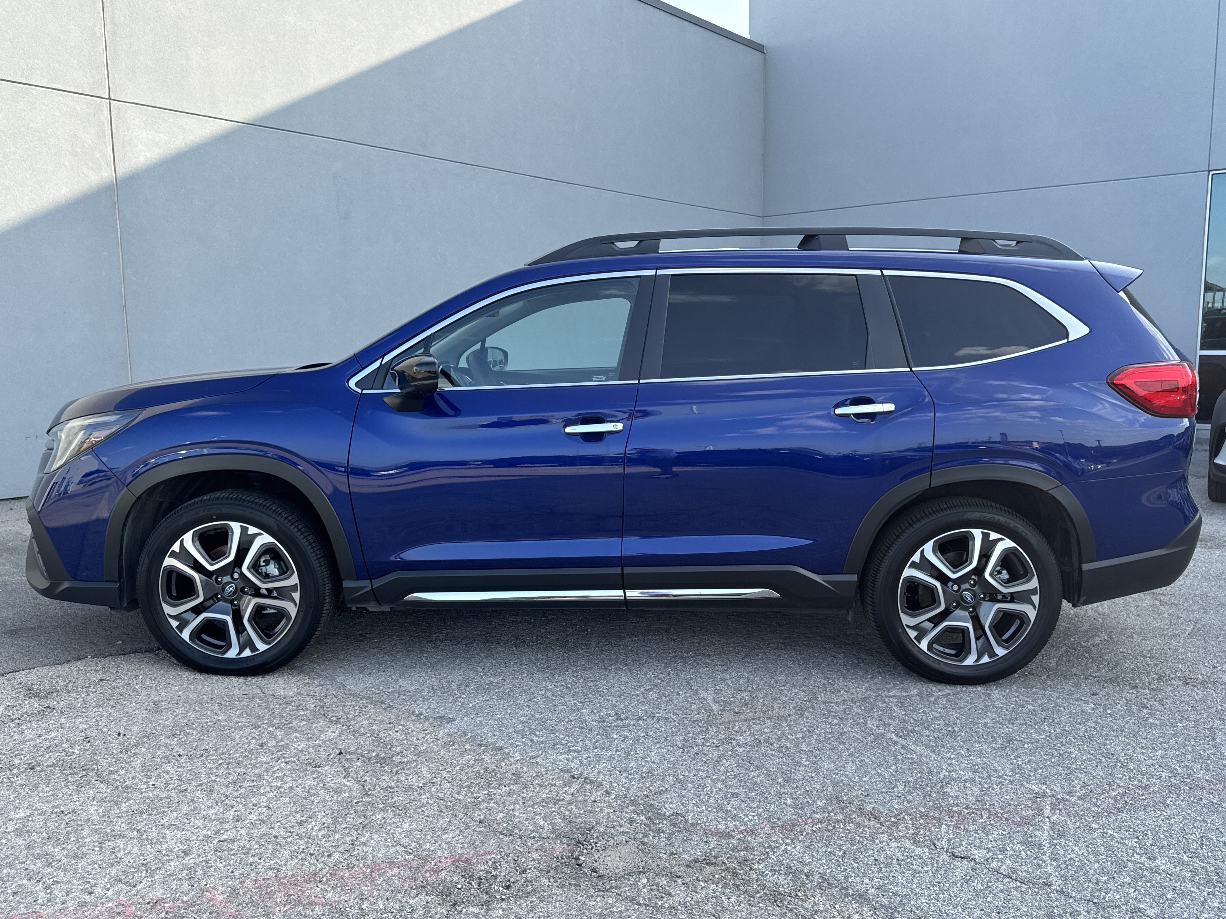 Certified 2026 Subaru Ascent Touring AWD/4WD image 6