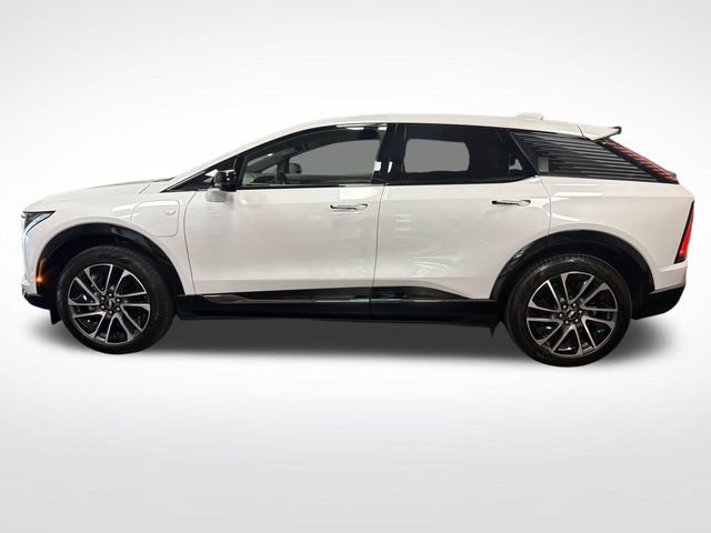 Certified 2027 Cadillac Optiq Sport RWD image 2