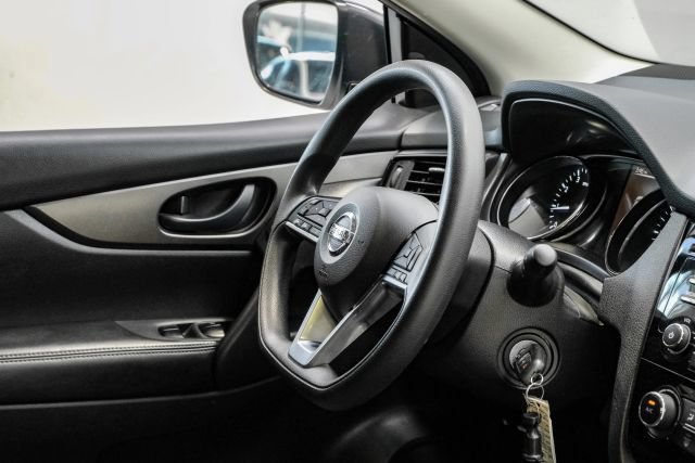 Used 2018 Nissan Rogue Sport S w/ S Appearance Package FWD image 19
