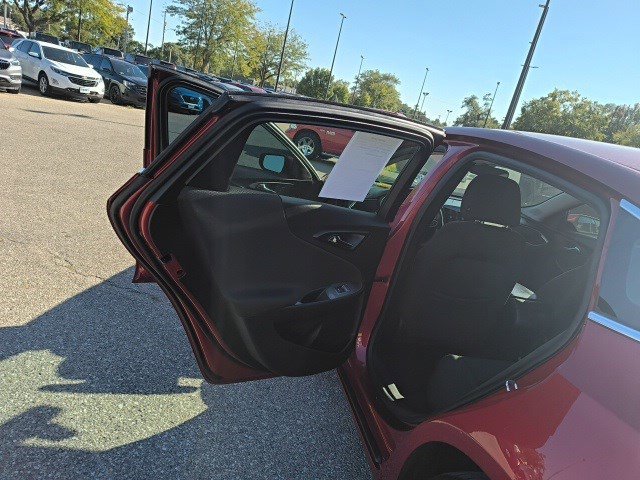 Used 2021 Chevrolet Malibu RS image 12