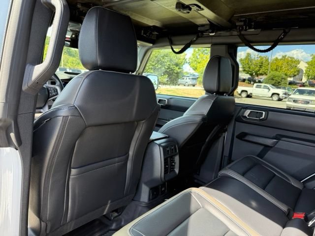 Used 2025 Ford Bronco Outer Banks AWD/4WD image 28