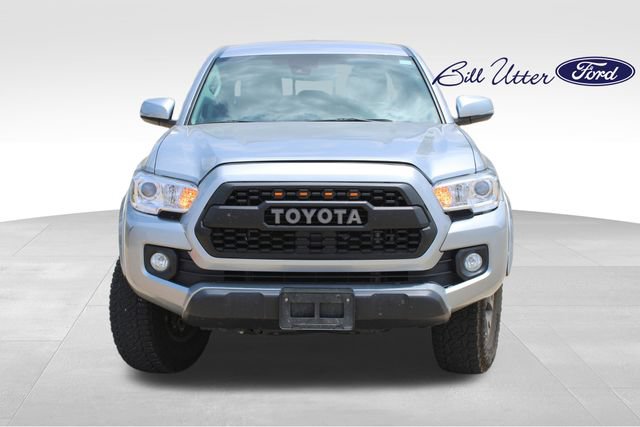Used 2023 Toyota Tacoma SR5 w/ Technology Package AWD/4WD image 2