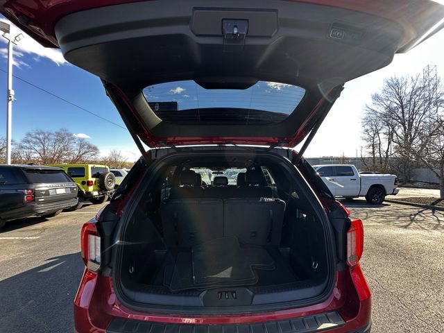 Certified 2025 Ford Explorer ST-Line w/ ST-Line Street Pack image 42
