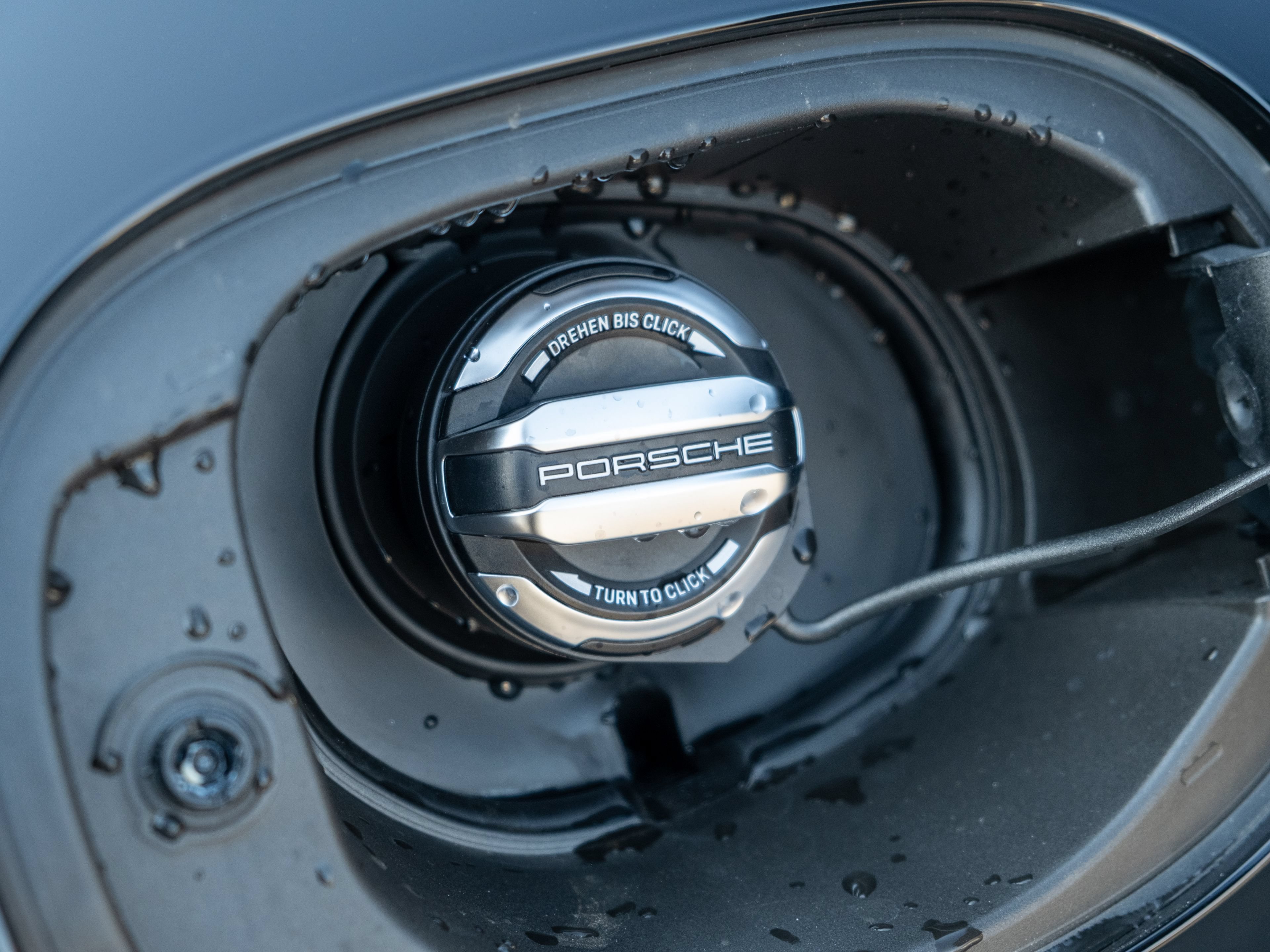 Certified 2026 Porsche Macan Turbo AWD/4WD image 19