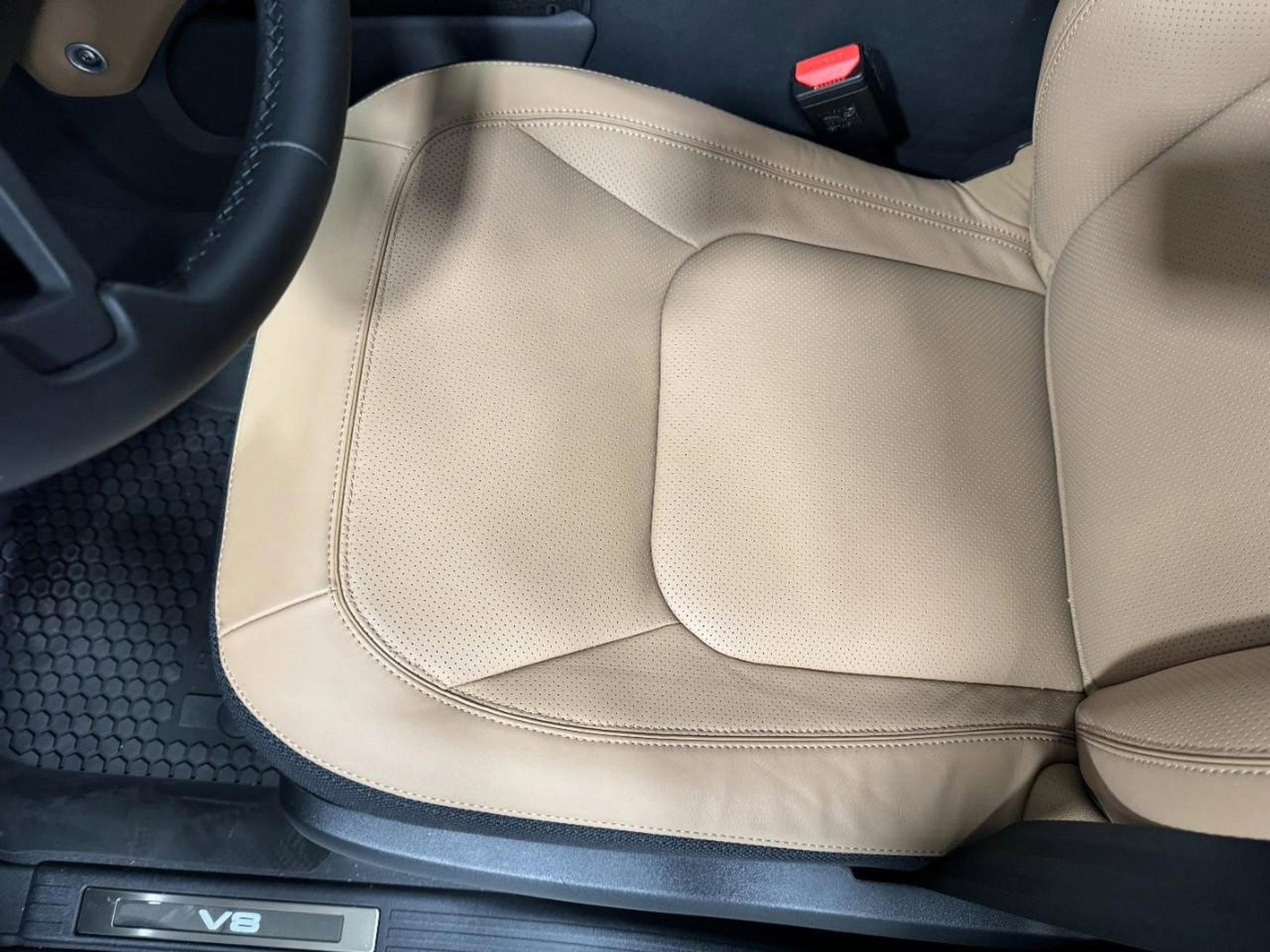 New 2026 Land Rover Defender 110 V8 image 27