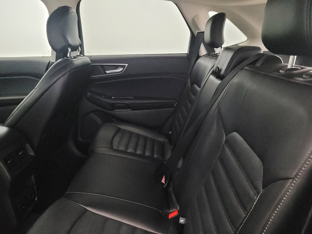 Used 2016 Ford Edge SEL w/ Equipment Group 201A AWD/4WD image 18