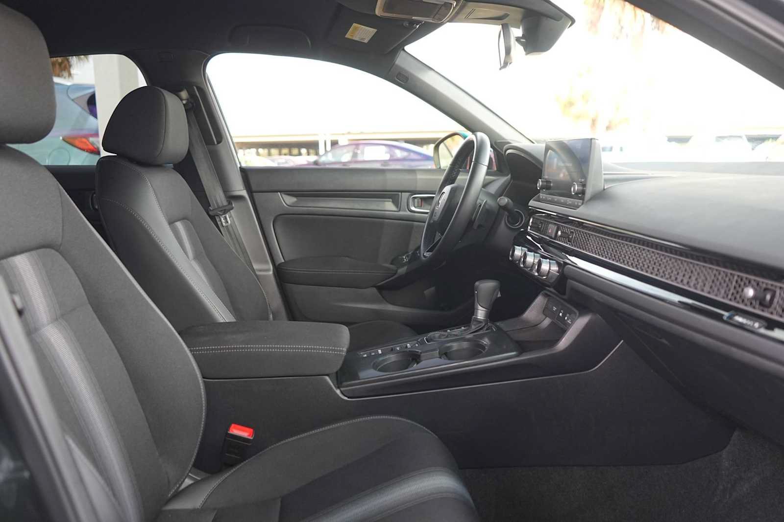 Used 2025 Honda Civic Sport image 15